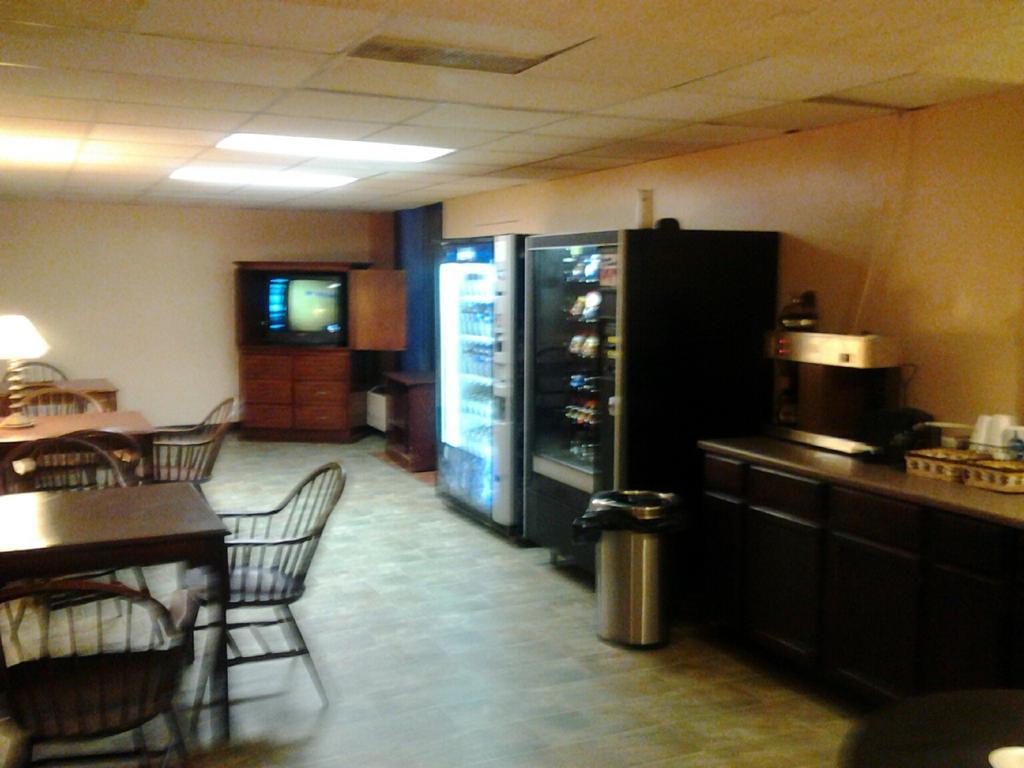 Westmont Inn & Suites Omaha Exterior foto